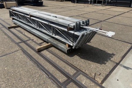 8.00 x 16.00m (128m²)